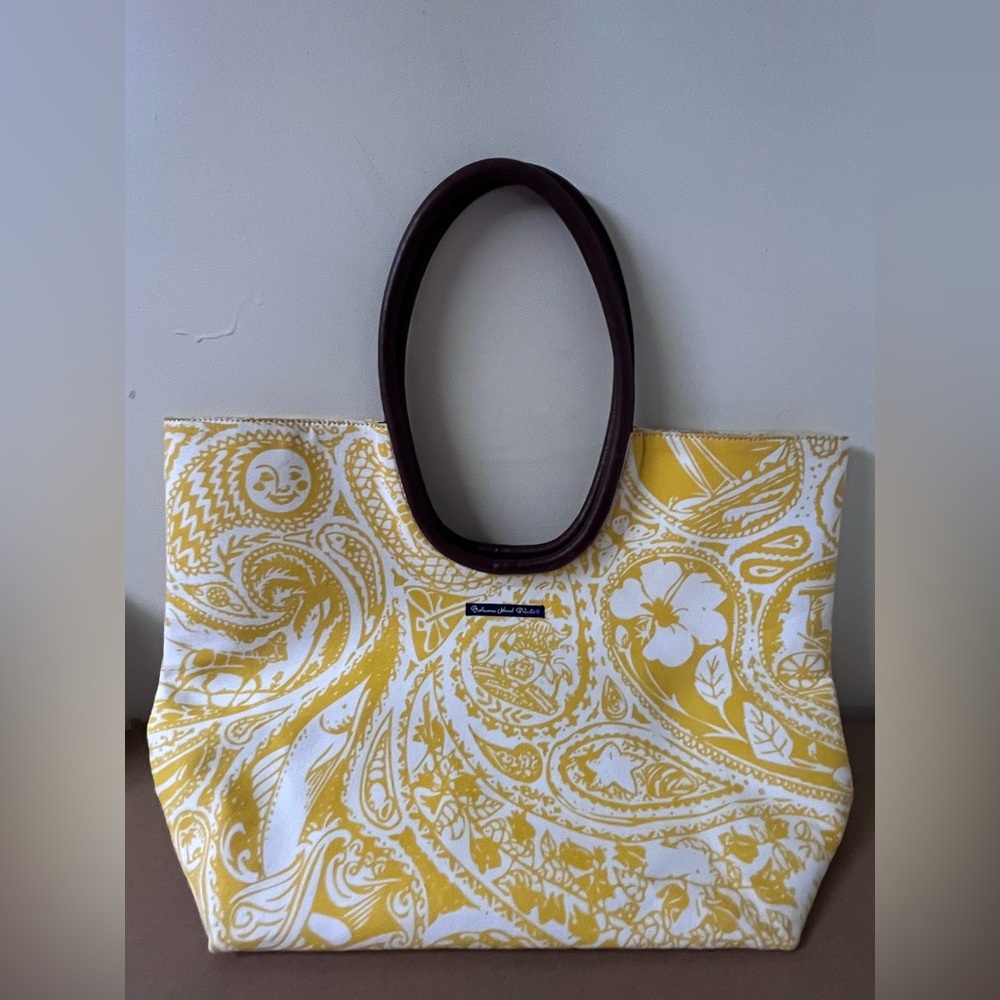Elegant Yellow and White Paisley Tote